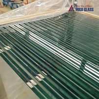 Gloine Laminated le haghaidh Windows
