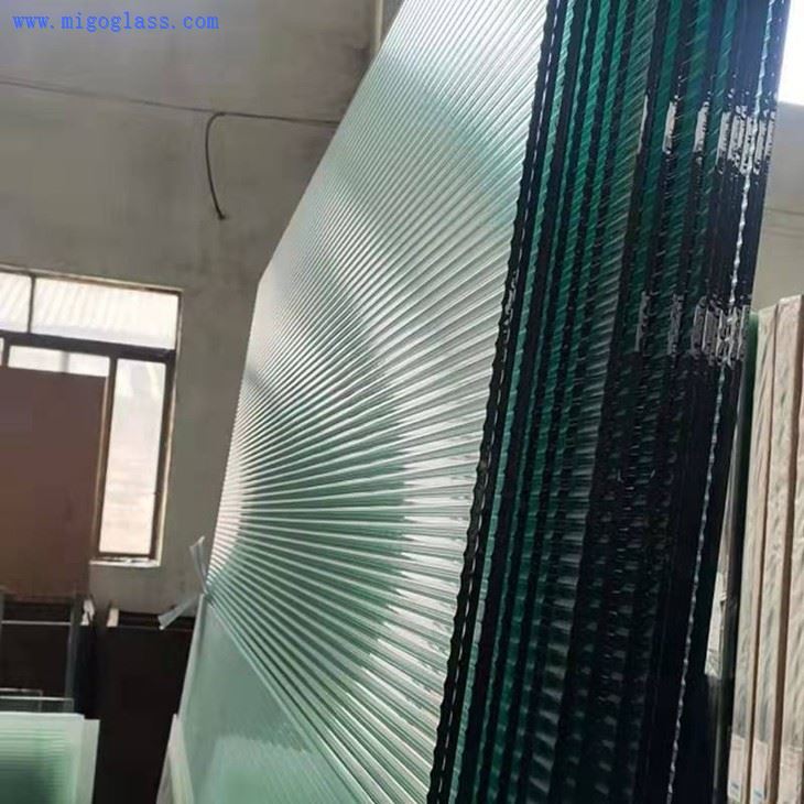 Clear Moru Pattern Glass
